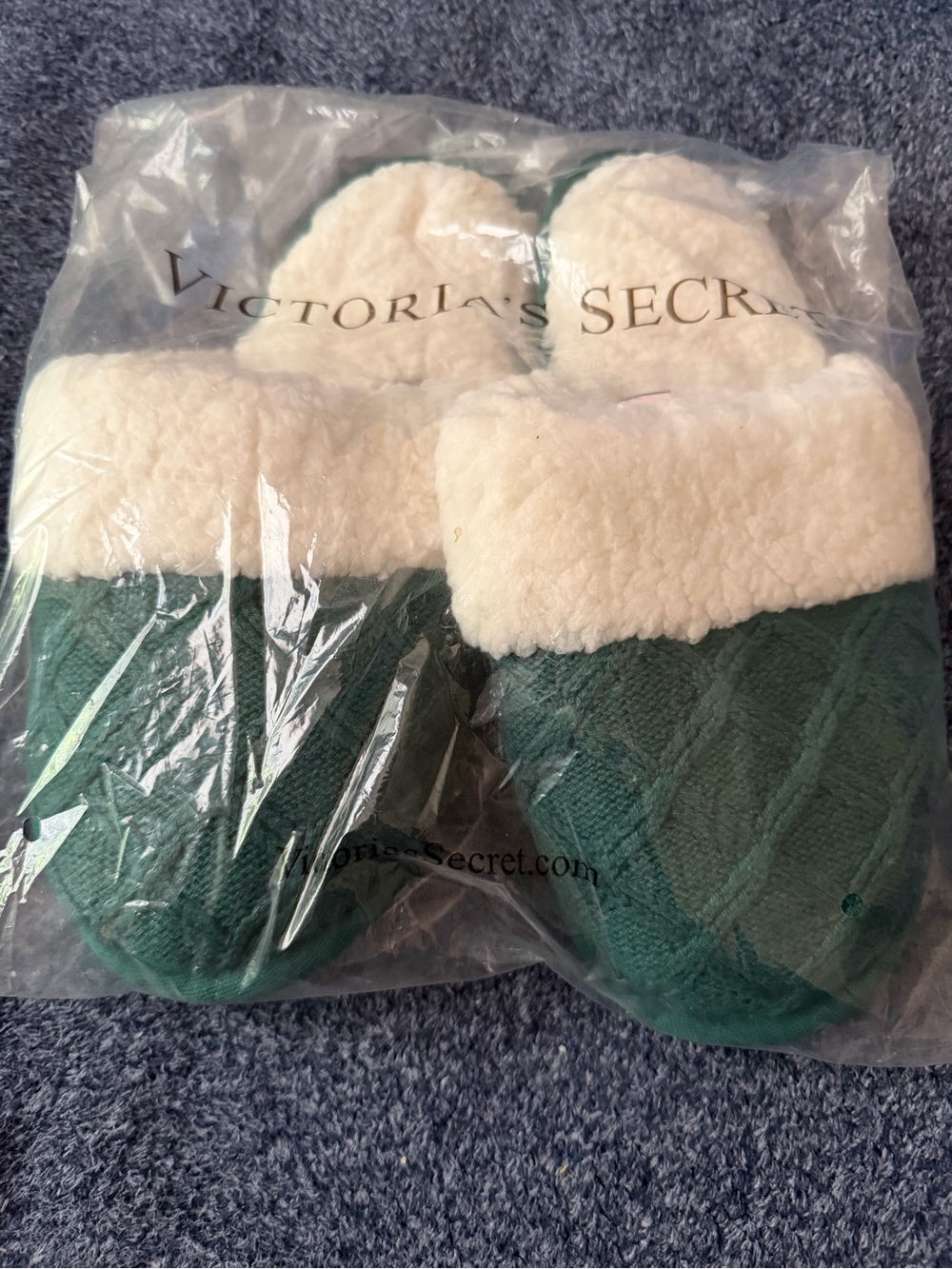 Victoria's Secret Green and White Quilted Sherpa Lined Slippers
